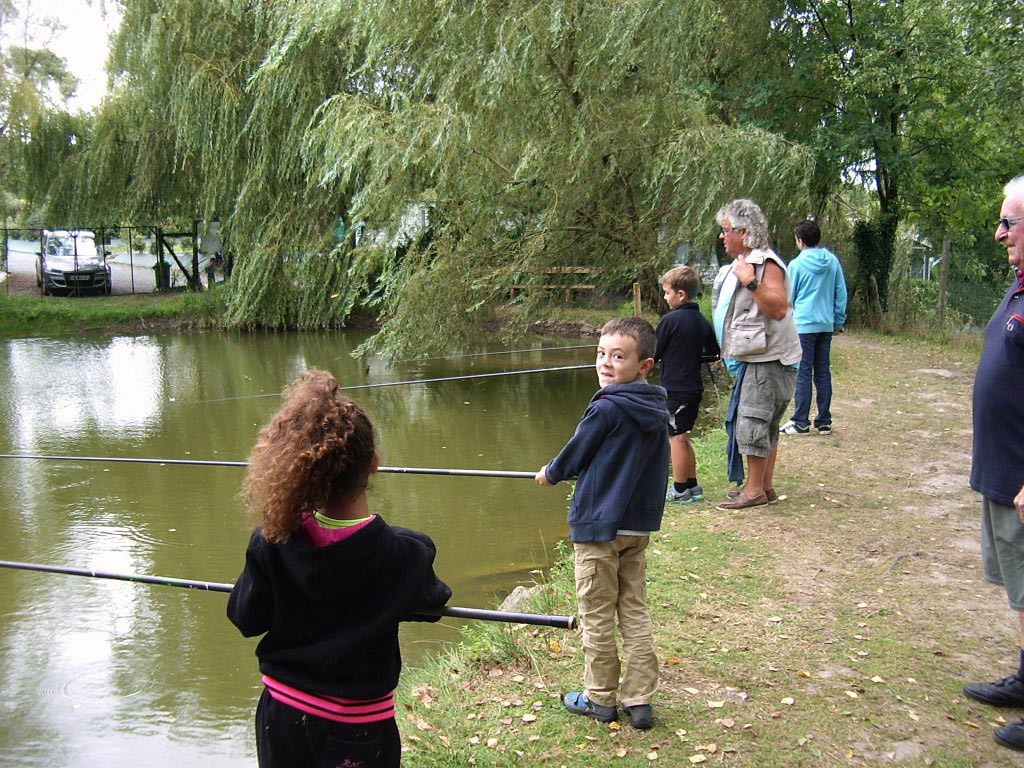 initiation pêche dans le camping