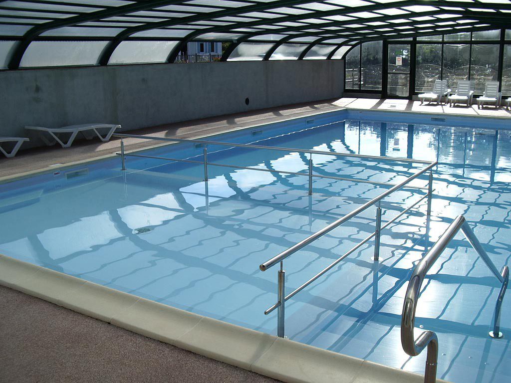 piscine couverte vendée